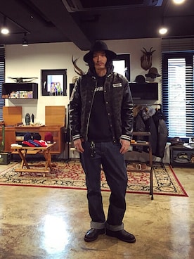 「アイテム（その他、グリーン系）」を使った、Yun young kwonさん（メンズ・181cm）の冬コーディネート