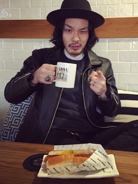 「leather」｜Yun young kwonさん（メンズ・180cm）の冬コーディネート