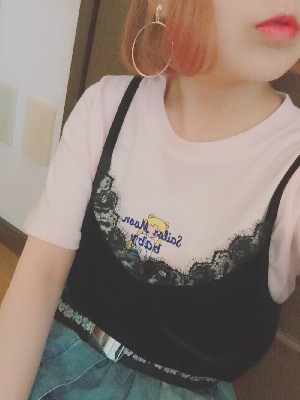 「Tシャツ、デニム、ピンク、ビスチェ、カジュアルコーデ、キャラT」｜「Romantic Standardのアイテム（Tシャツ/カットソー、ピンク系）」を使った、ちぃちゃんさん（レディース・141cm）の夏コーディネートの1枚目の写真