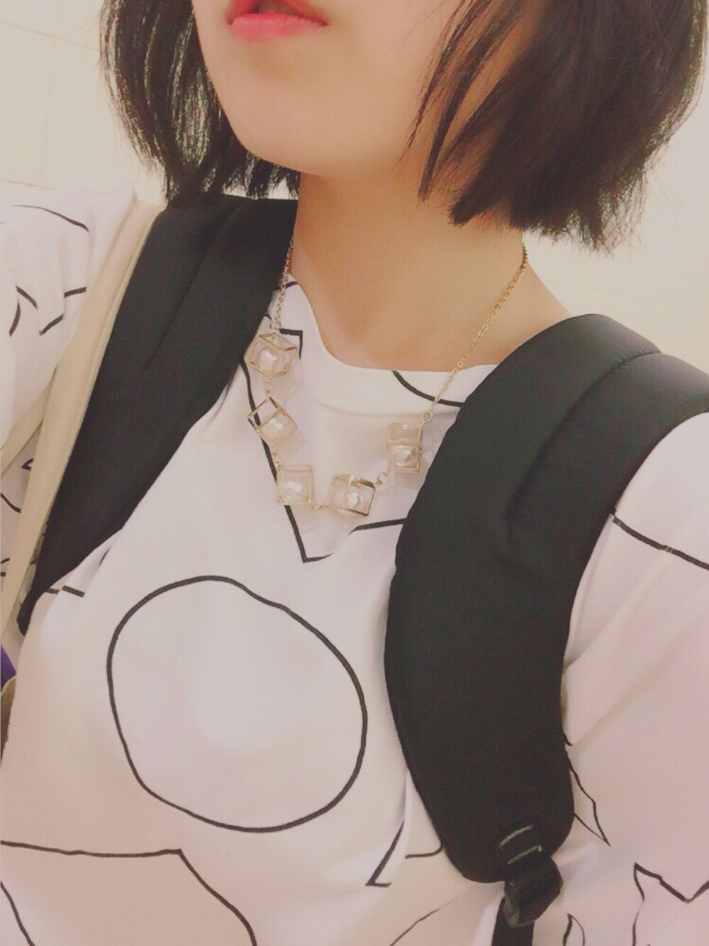 「fashion、モノトーン、白Tシャツ」｜「casitaのアイテム（Tシャツ/カットソー、ホワイト系）」を使った、ちぃちゃんさん（レディース・141cm）の夏コーディネートの1枚目の写真