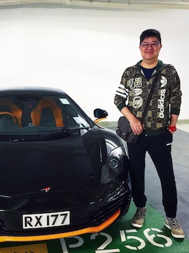 「アイテム（スタジャン、ブラウン系）」を使った、dictoさん（メンズ・180cm）の春コーディネート