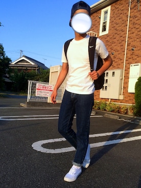 「白いスニーカー」｜「アイテム（キャップ）」を使った、かずまさん（メンズ・170cm）の春コーディネート