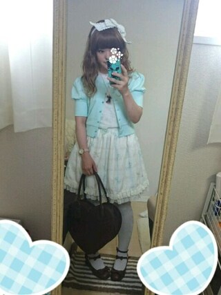 ぺるのさんの「パフ カーデ（MILK｜ミルク）」を使ったコーディネート