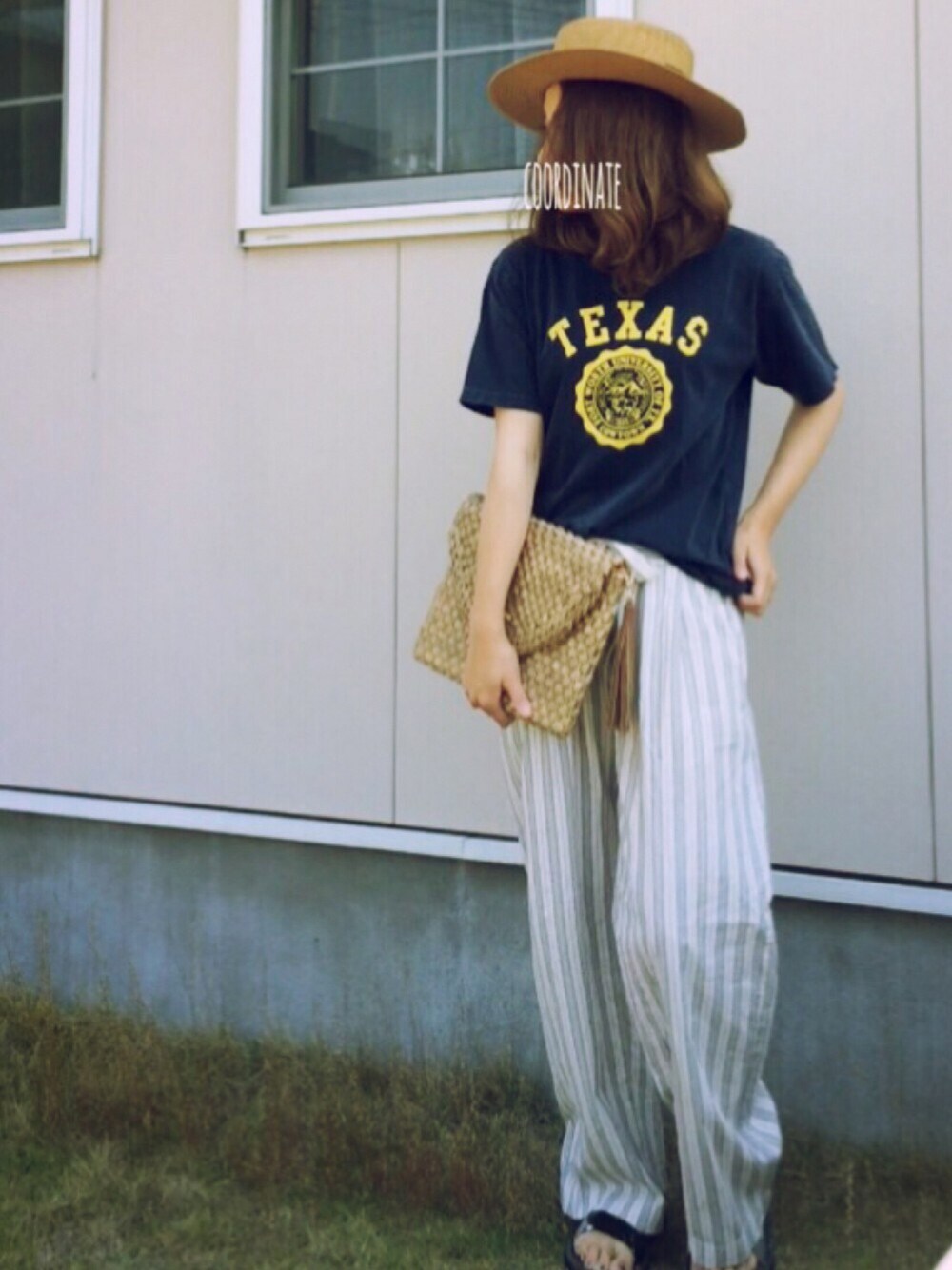 「カンカン帽、ツバ広ハット、ストライプパンツ、カジュアルコーデ、夏コーデ、teva、サンダル」｜「Discoat Parisienのつば広カンカン帽（ハット、ブラウン系）」を使った、*YUKI♡*さん（レディース・159cm）の春コーディネートの1枚目の写真
