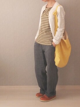 「Vlas Blomme（ヴラスブラム）のアイテム（パンツ）」を使った、シモさん（レディース・155cm）の春コーディネート