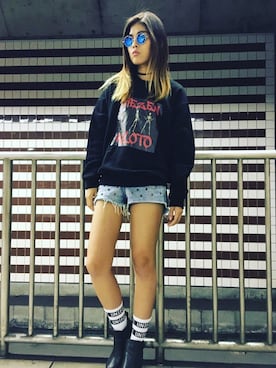 「UNIF」｜「アイテム（スウェット）」を使った、miiii✯さん（レディース・167cm）の秋コーディネート