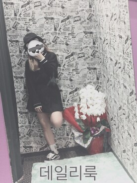 「VANS（バンズ）のアイテム（シューズ、ブラック系）」を使った、요피✝さん（レディース）の冬コーディネート