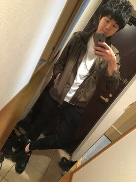 「UNIQLO（ユニクロ）のアイテム（T Shirts、ホワイト系）」を使った、netuさん（メンズ・165cm）の春コーディネート