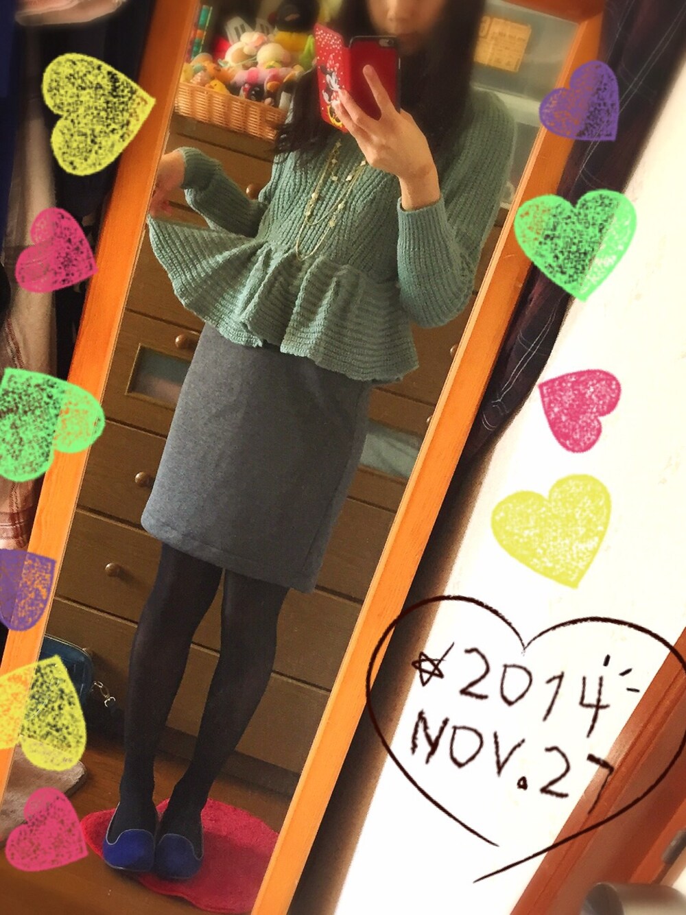 「earthのアイテム（ニット/セーター、グリーン系）」を使った、グリさん（レディース・166cm）の秋コーディネートの1枚目の写真