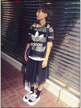 「adidas Originals（アディダスオリジナルス）のアイテム（サンダル）」を使った、MeiMeiRaceさん（レディース・157cm）の夏コーディネート