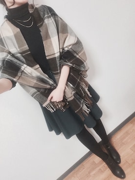 「EMODA（エモダ）のアイテム（ストール/ショール）」を使った、Mimiさん（レディース・167cm）の冬コーディネート