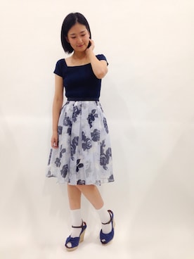 「JUSGLITTY（ジャスグリッティー）のアイテム（スカート）」を使った、ゆえんさん（レディース・162cm）の春コーディネート