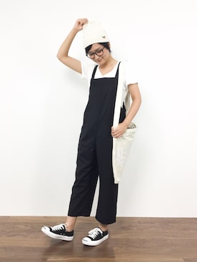 「黒縁メガネ」｜「アイテム（サロペット/オーバーオール）」を使った、ゆえんさん（レディース・162cm）の夏コーディネート
