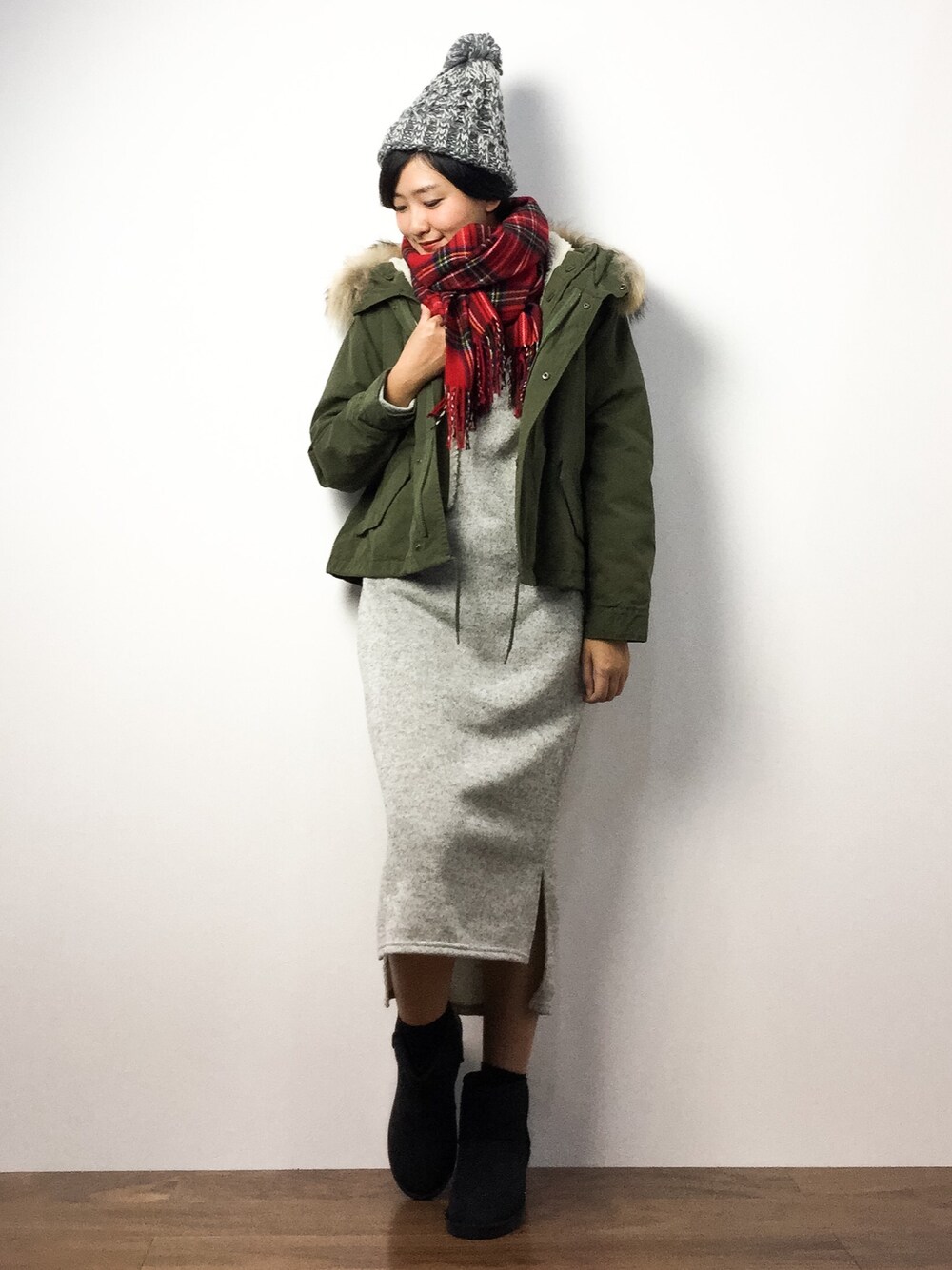 「HARRIS TWEEDの∴WEGO/HarrisTweed ムートンタッチブーツ（ブーツ、ブラック系）」を使った、ゆえんさん（レディース・162cm）の冬コーディネートの1枚目の写真