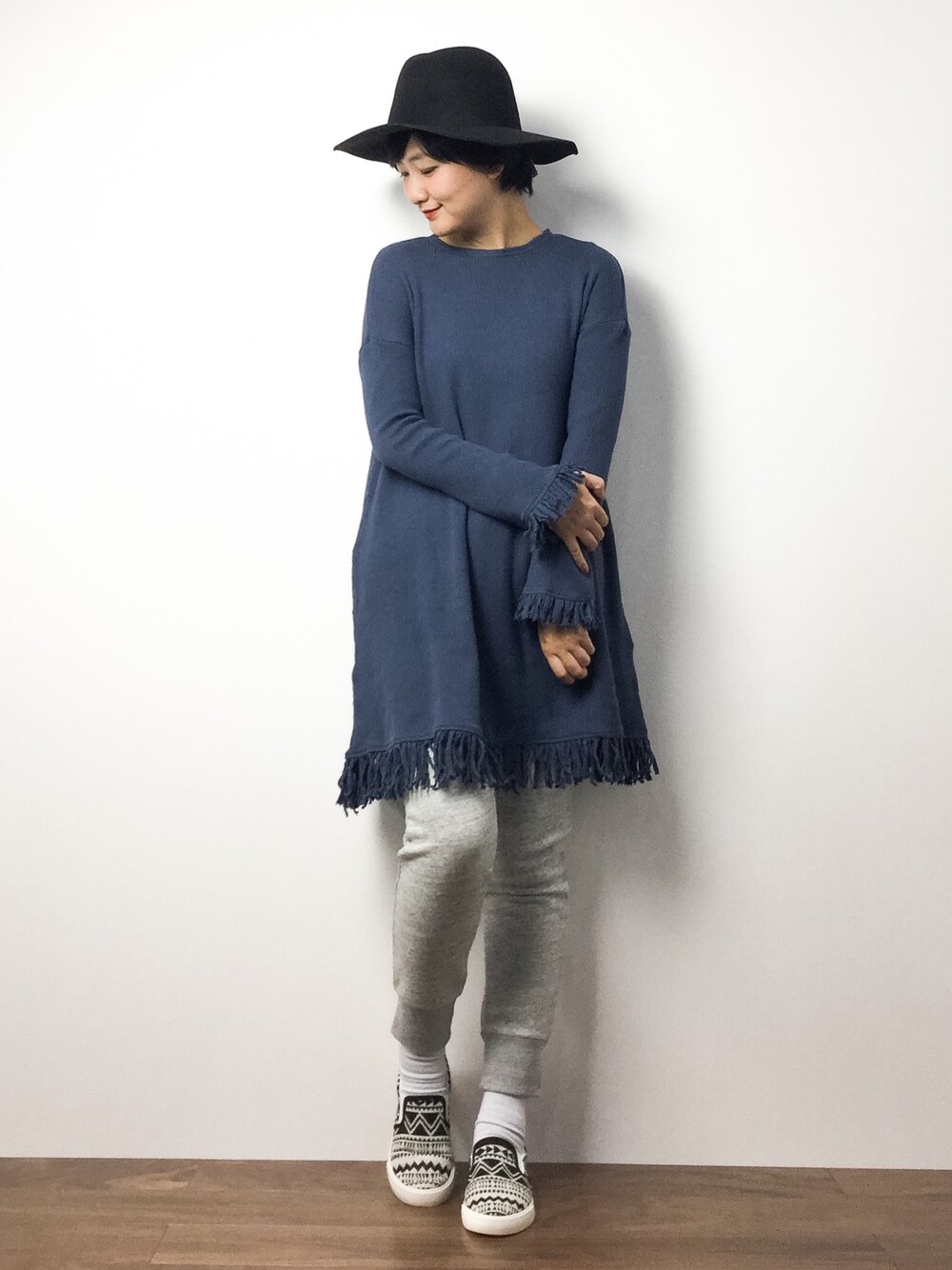 「URBAN RESEARCH Sonny LabelのSonny Label 中折れフェルトハット（ハット、ブラック系）」を使った、ゆえんさん（レディース・162cm）の冬コーディネートの1枚目の写真