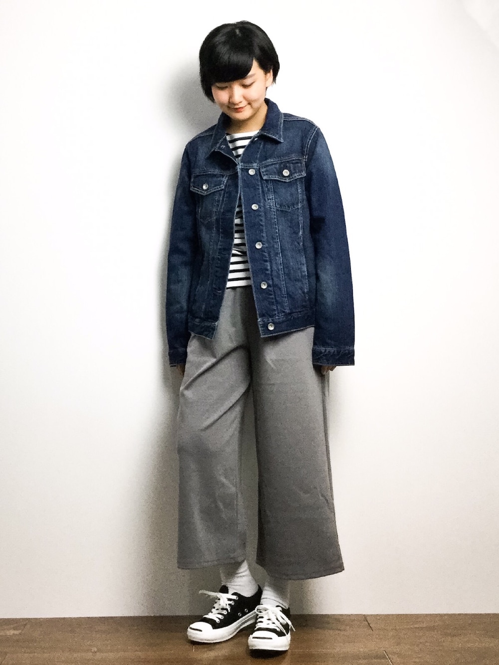 「MURUAの【CASUAL】ﾀﾞﾒｰｼﾞBasicﾙｰｽﾞGｼﾞｬﾝ（デニムジャケット、ブルー系）」を使った、ゆえんさん（レディース・162cm）の冬コーディネートの1枚目の写真