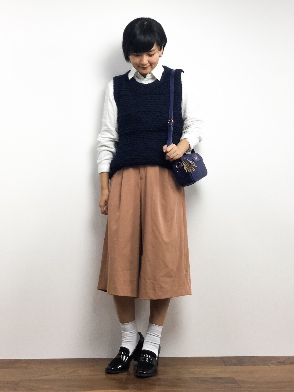 「ROPE' PICNICのリボン付きガウチョパンツ（その他パンツ、レッド系）」を使った、ゆえんさん（レディース・162cm）の春コーディネートの1枚目の写真