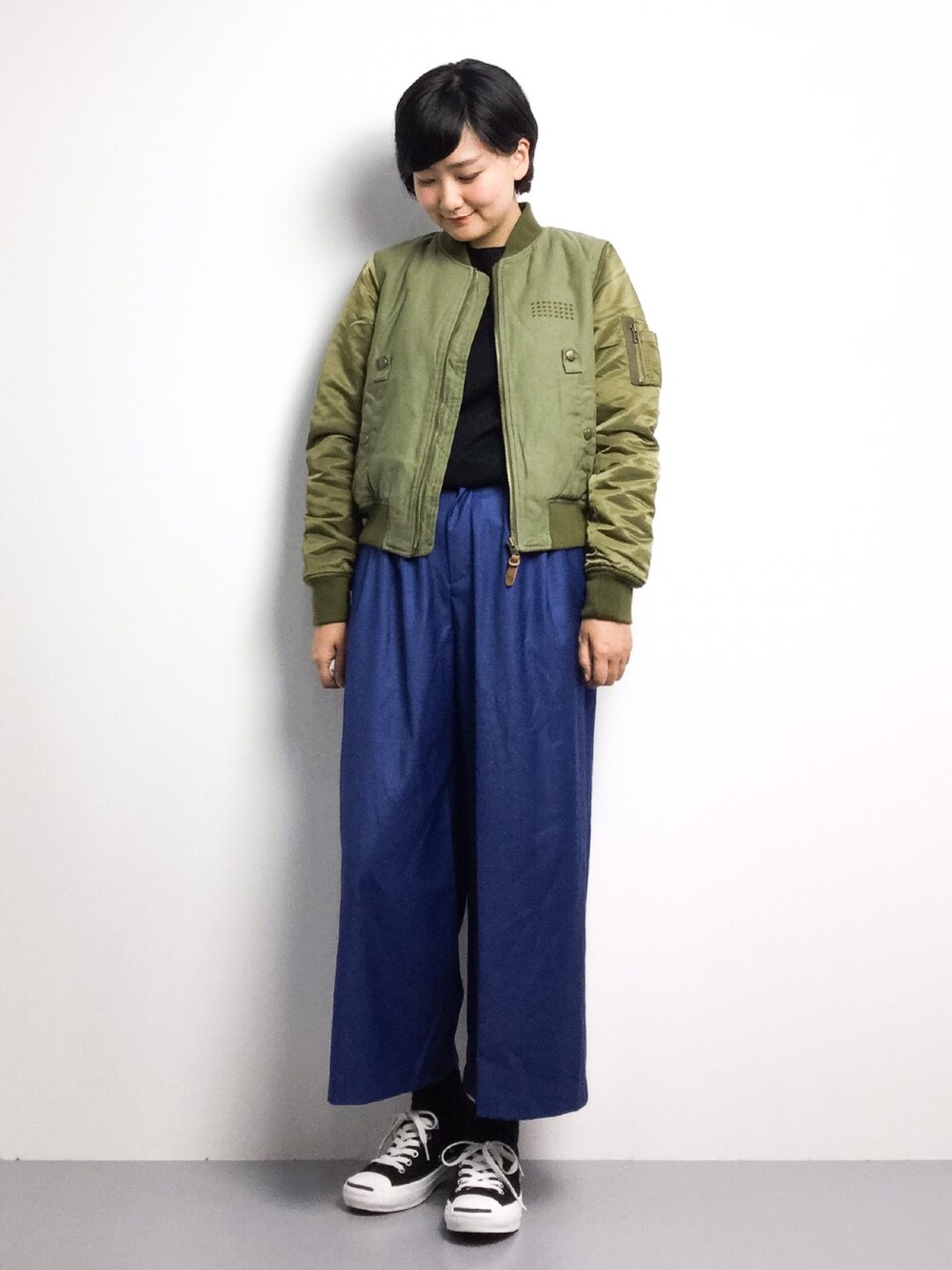 「HILFIGER DENIMのJPN GRETE BOMBER（ブルゾン、グリーン系）」を使った、ゆえんさん（レディース・162cm）の春コーディネートの1枚目の写真
