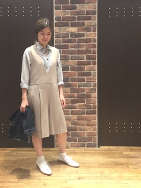 「アイテム（つなぎ/オールインワン、ベージュ系）」を使った、kamata.さん（レディース・158cm）の秋コーディネート
