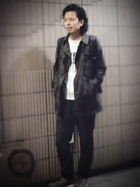 「アイテム（トレンチコート）」を使った、別宮聖一 ( ベックセイイチ )さん（メンズ・169cm）の春コーディネート