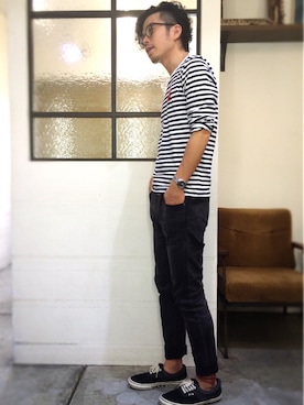 「アイテム（スニーカー、ブラック系）」を使った、別宮聖一 ( ベックセイイチ )さん（メンズ・169cm）の秋コーディネート