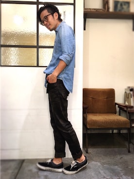 「H&M DIVIDED（エイチアンドエム　ディヴァイデッド）のアイテム」を使った、別宮聖一 ( ベックセイイチ )さん（メンズ・169cm）の秋コーディネート