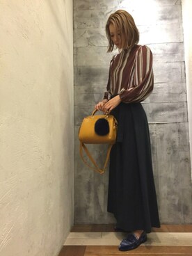 「ROKU」｜「アイテム（財布/小物）」を使った、Rinko Takeuchiさん（レディース・164cm）の秋コーディネート