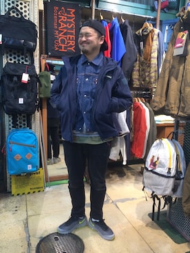 「タクティカル」｜「アイテム（デニムパンツ）」を使った、ふるちゃんさん（メンズ・171cm）の冬コーディネート