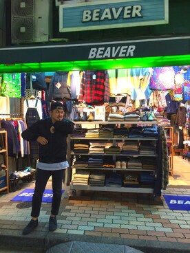 ふるちゃんさんの「GRAMICCI/グラミチ × BEAVER/ビーバー　別注 Ankle Denim Narrow Pants　(149)」を使ったコーディネート