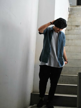 「OURET（オーレット）のアイテム（スラックス）」を使った、OURETさん（メンズ・175cm）の夏コーディネート