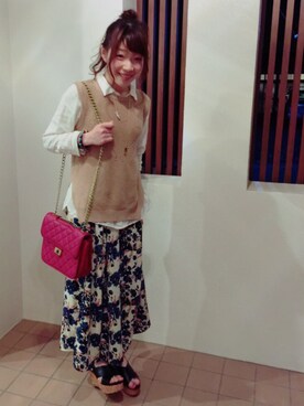 「GU（ジーユー）のアイテム（Shirts、ホワイト系）」を使った、YasUNAさん（レディース・151cm）の春コーディネート