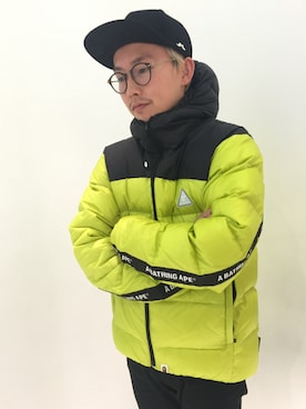「Bape」｜「アイテム（ダウンジャケット/コート）」を使った、遠藤 悠さん（メンズ・165cm）の冬コーディネート