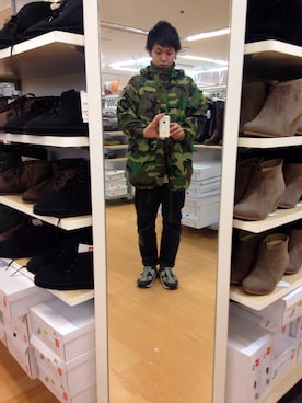 「COMME des GARCONS HOMME DEUX（コムデギャルソンオムドゥ）のアイテム（その他パンツ）」を使った、kazunari nittaさん（メンズ・175cm）の秋コーディネート