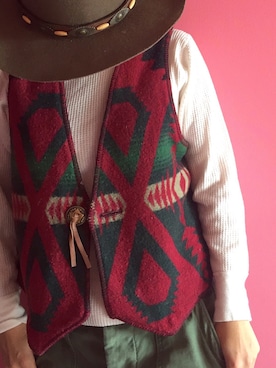 「アイテム（ベスト、レッド系）」を使った、machiさん（レディース・156cm）の秋コーディネート