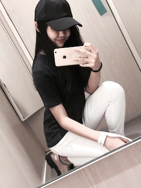 「cotton on（コットンオン）のアイテム（帽子）」を使った、Angel Ngさん（レディース・160cm）の春コーディネート