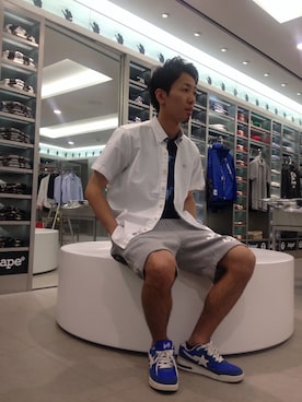 「AAPE BY A BATHING APE（エーエイプバイアベイシングエイプ）のAAPE L SPORT SP（その他パンツ、グレー系）」を使った、早坂 祥平さん（メンズ・175cm）の春コーディネート