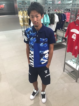 「AAPE BY A BATHING APE（エーエイプバイアベイシングエイプ）のAAPE POLO SH（ポロシャツ、ブルー系）」を使った、早坂 祥平さん（メンズ・175cm）の夏コーディネート