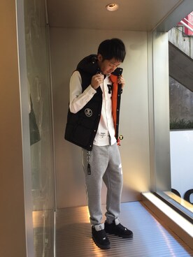 「AAPE BY A BATHING APE（エーエイプバイアベイシングエイプ）のアイテム（ジャケット/アウター）」を使った、早坂 祥平さん（メンズ・175cm）の冬コーディネート