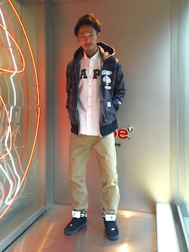 「AAPE BY A BATHING APE（エーエイプバイアベイシングエイプ）のAAPE LONG SLEEVE SOLID SHIRT（シャツ/ブラウス、ホワイト系）」を使った、早坂 祥平さん（メンズ・175cm）の冬コーディネート