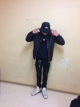 「nonnative（ノンネイティブ）のアイテム（パーカー）」を使った、SEVUNさん（メンズ・168cm）の冬コーディネート