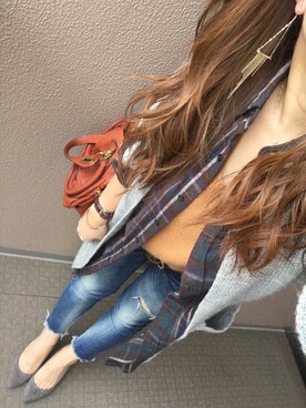 「Ungrid（アングリッド）のフレイドヘムストスリ（デニムパンツ）」を使った、長谷千沙さん（レディース・158cm）の冬コーディネート