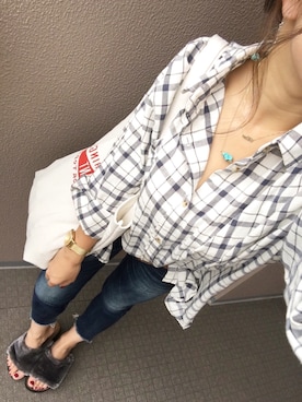 「Ungrid（アングリッド）のインディゴフレイドヘムストスリ（デニムパンツ）」を使った、長谷千沙さん（レディース・158cm）の秋コーディネート