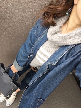 「Ungrid（アングリッド）のインディゴフレイドヘムストスリ（デニムパンツ）」を使った、長谷千沙さん（レディース・158cm）の秋コーディネート