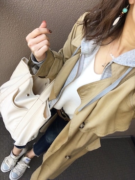 「Ungrid（アングリッド）のインディゴフレイドヘムストスリ（デニムパンツ）」を使った、長谷千沙さん（レディース・158cm）の秋コーディネート