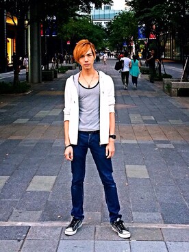 「COMME CA ISM（コムサイズム）のアイテム（スタジャン）」を使った、馬 偉軒さん（メンズ・173cm）の秋コーディネート