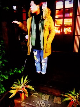 「アイテム（スーツジャケット、ゴールド系）」を使った、Shaneさん（レディース・155cm）の冬コーディネート