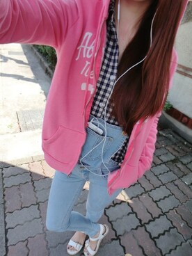 「Abercrombie&Fitch（アバークロンビーアンドフィッチ）のアイテム（スタジャン）」を使った、Kikiさん（レディース・161cm）の秋コーディネート