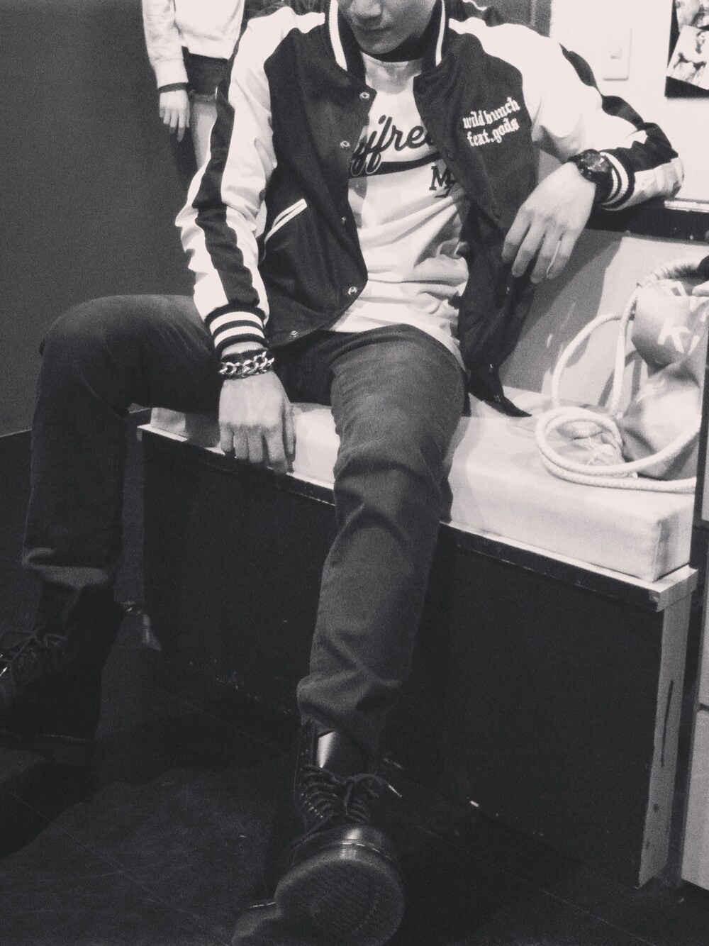 「MJFRESH、WILD BUNCH FES 2014」｜「MJFのアイテム（シャツ/ブラウス、ホワイト系）」を使った、Dragonさん（メンズ・174cm）の冬コーディネートの1枚目の写真