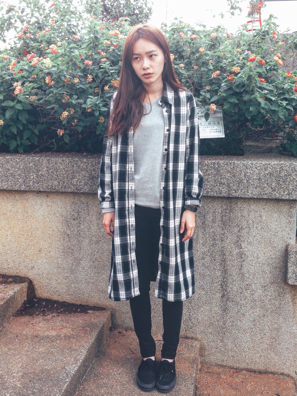 「GUの（GU）スキニーパンツ（パンツ、グレー系）」を使った、Swan Duさん（レディース・166cm）の冬コーディネートの1枚目の写真