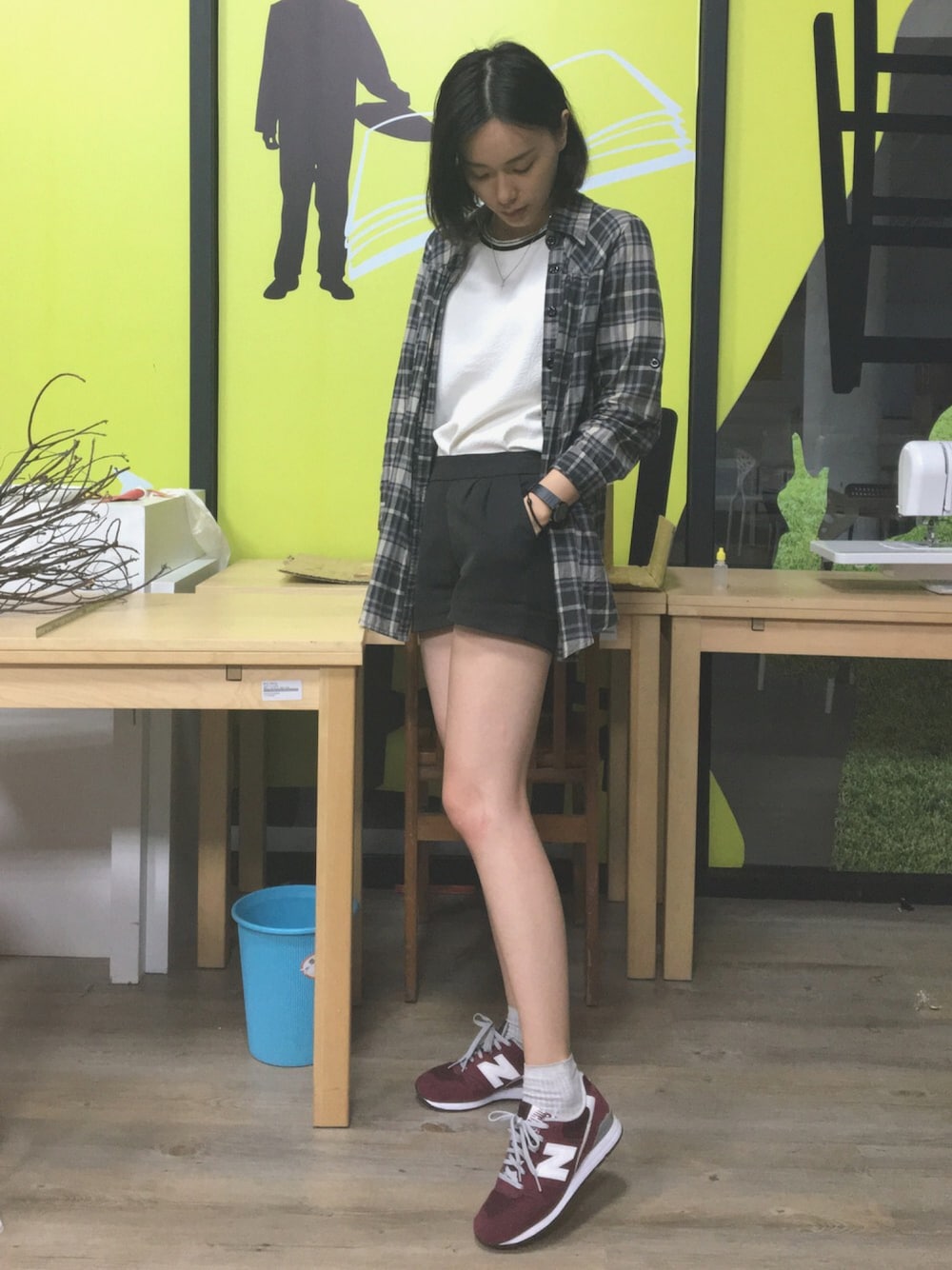 「NEW BALANCEのNew Balance ニューバランス MRL996KD RED(KD)（スニーカー、レッド系）」を使った、Swan Duさん（レディース・166cm）の春コーディネートの1枚目の写真